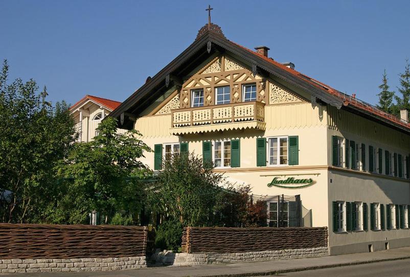 Landhaus Hotel Wolfratshausen Eksteriør bilde