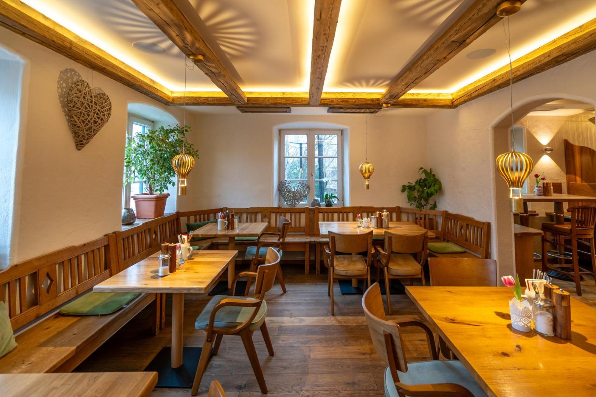 Landhaus Hotel Wolfratshausen Eksteriør bilde