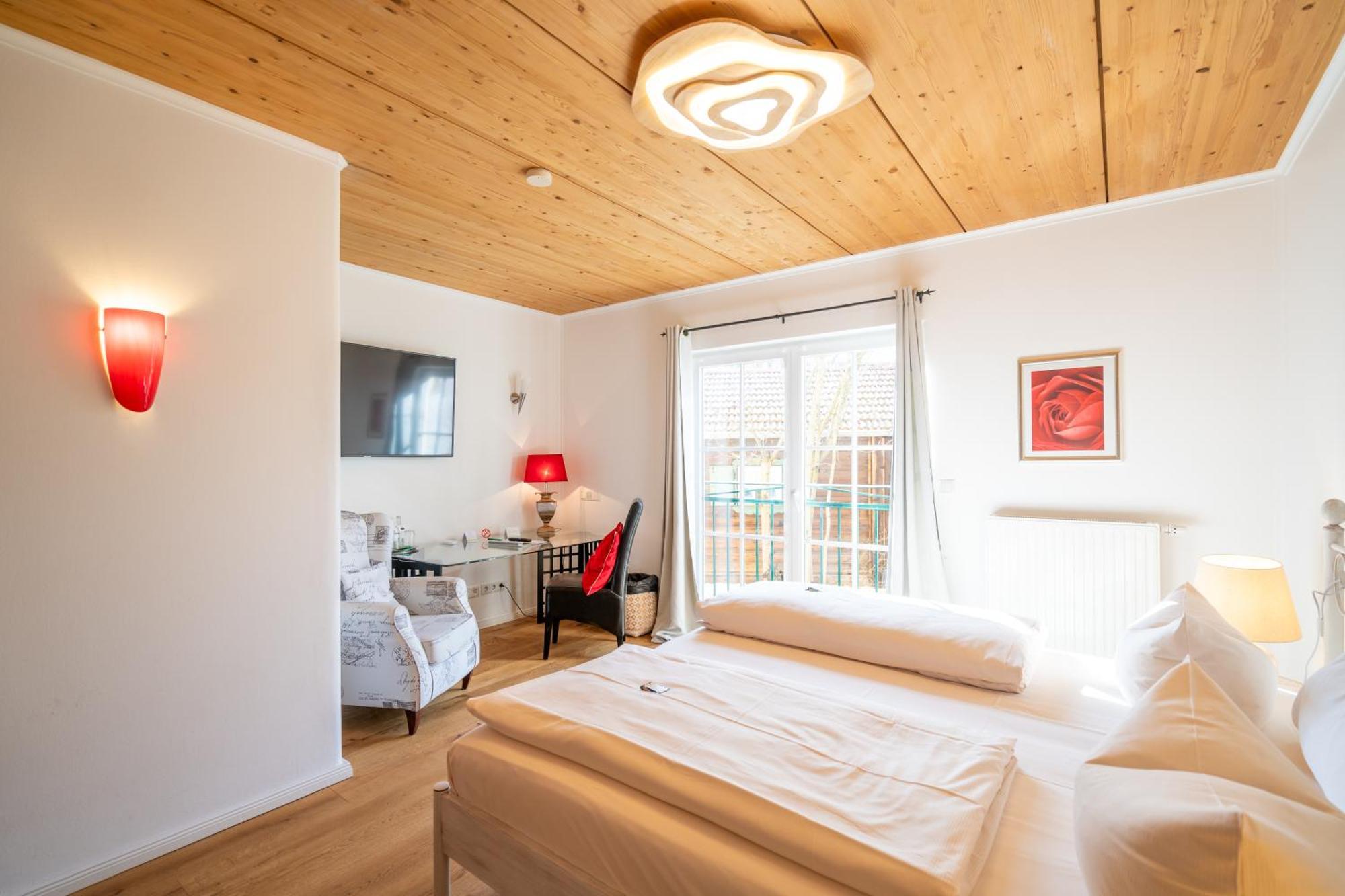 Landhaus Hotel Wolfratshausen Eksteriør bilde