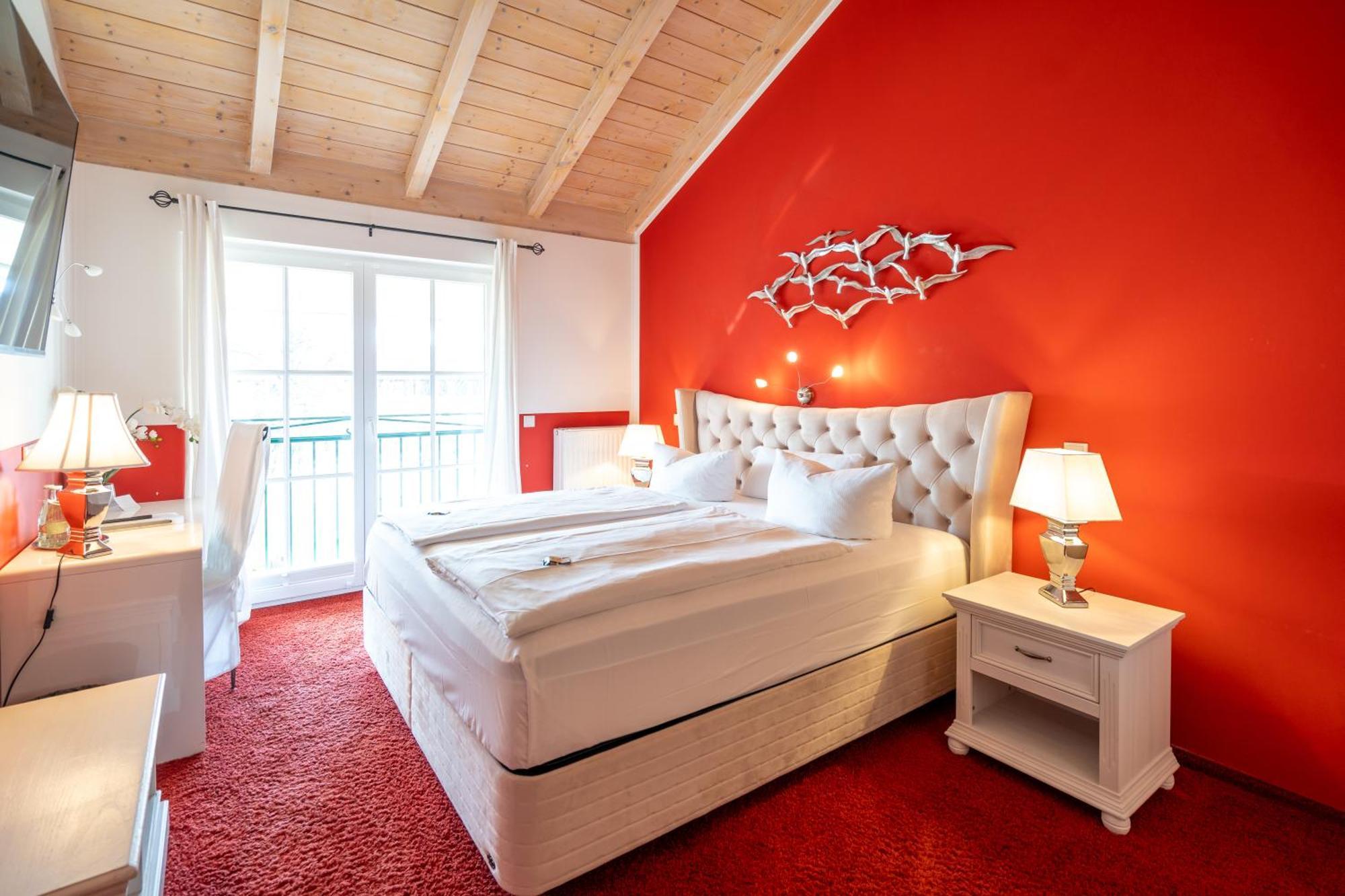 Landhaus Hotel Wolfratshausen Eksteriør bilde
