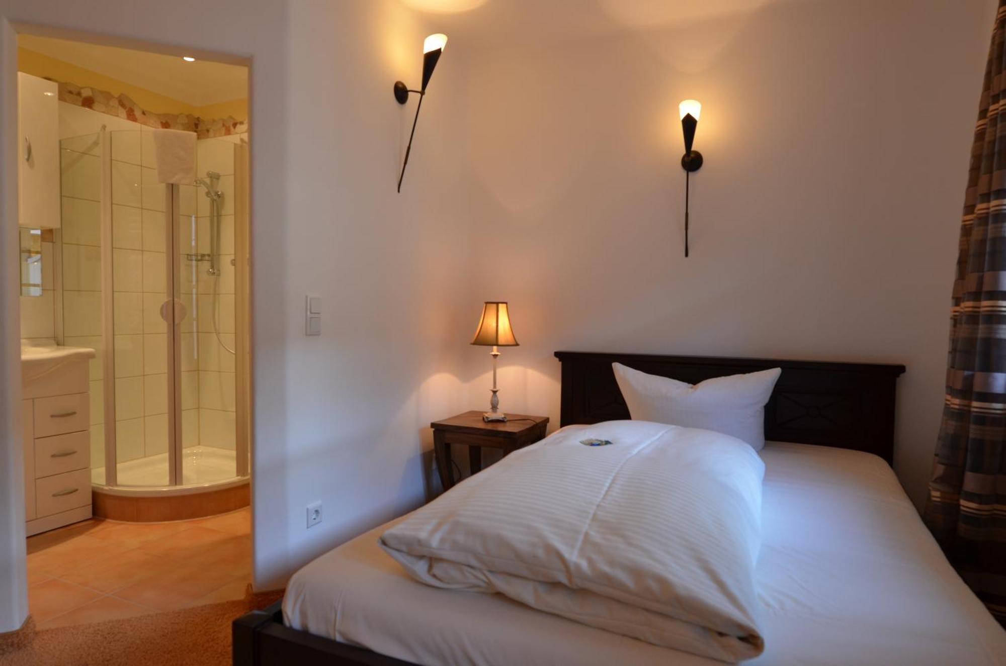 Landhaus Hotel Wolfratshausen Eksteriør bilde