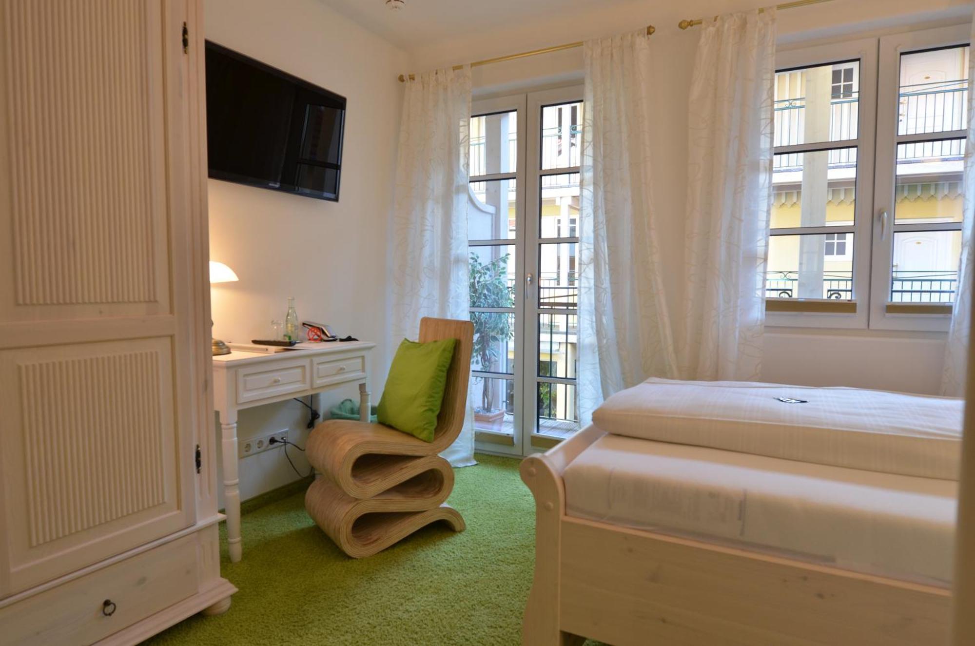 Landhaus Hotel Wolfratshausen Eksteriør bilde
