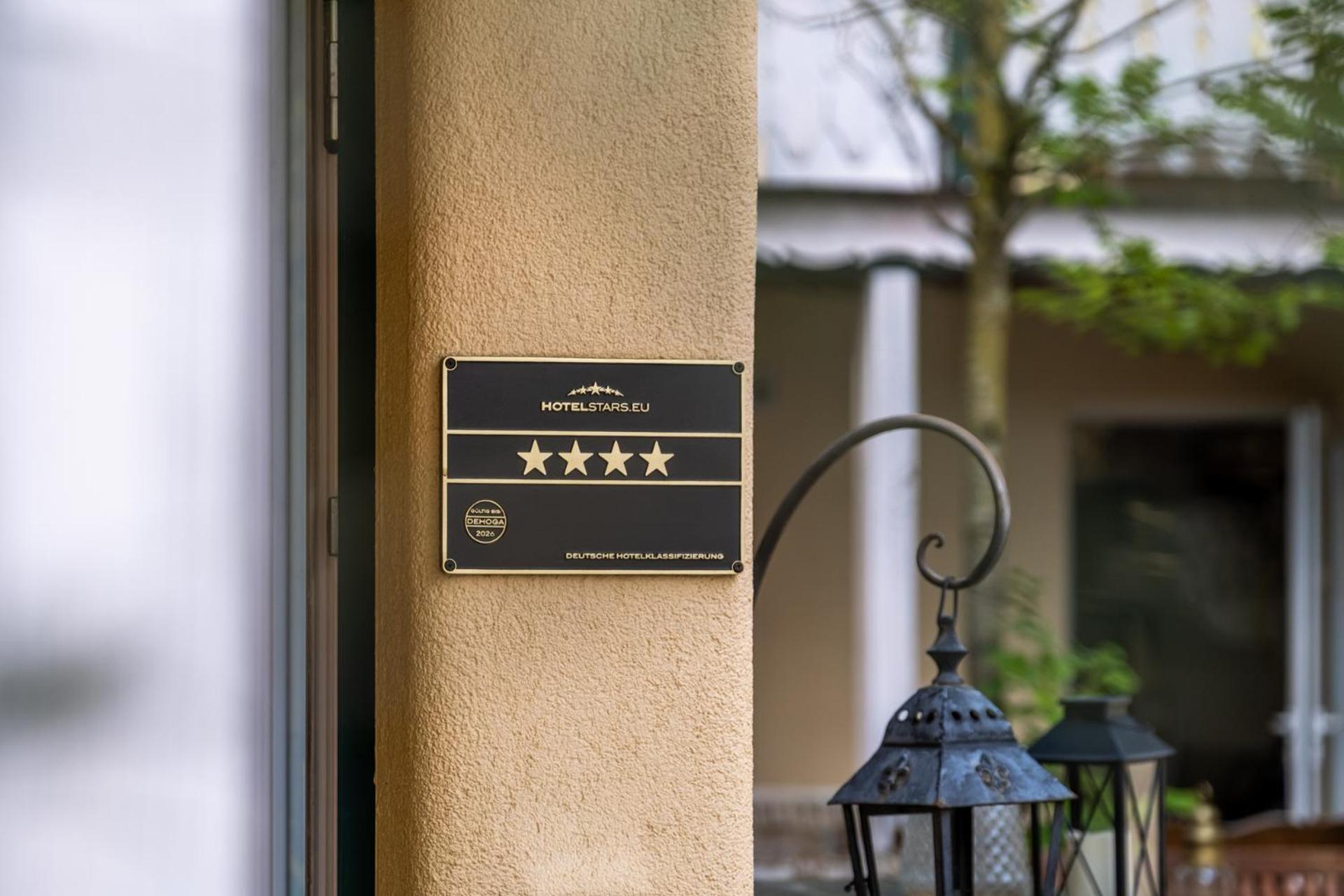 Landhaus Hotel Wolfratshausen Eksteriør bilde